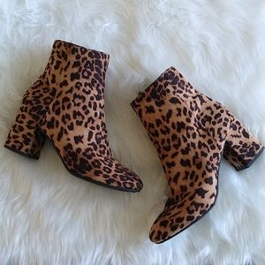 Delicious brand cheetah print boots